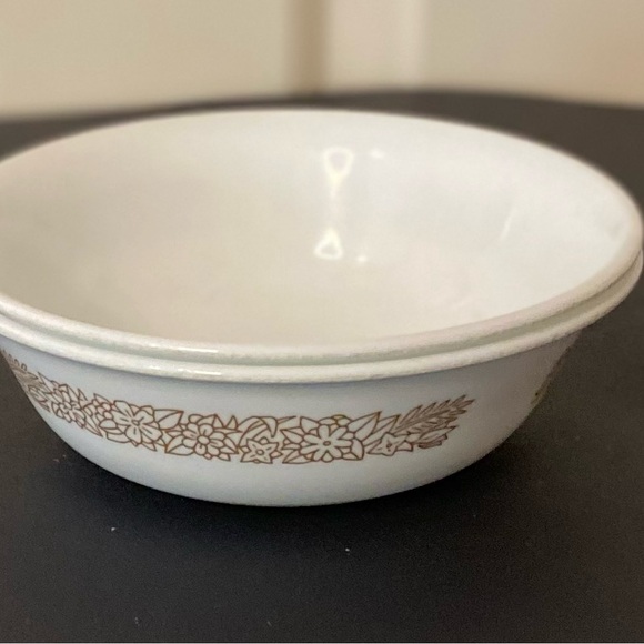 2- Corelle Woodland bowls  - Good Condition! - Picture 3 of 7